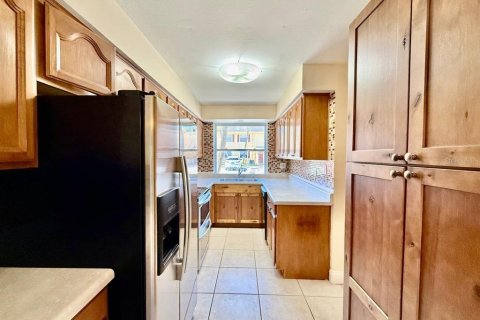 Copropriété à louer à Tampa, Floride: 3 chambres, 147.53 m2 № 2419826 - photo 5