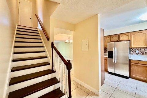 Copropriété à louer à Tampa, Floride: 3 chambres, 147.53 m2 № 2419826 - photo 4