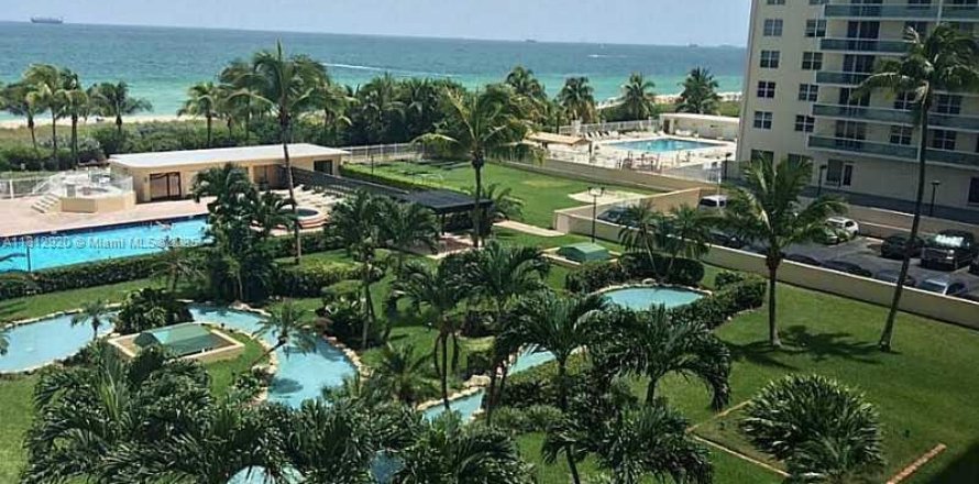 Condo à Miami Beach, Floride, 1 chambre № 1800654