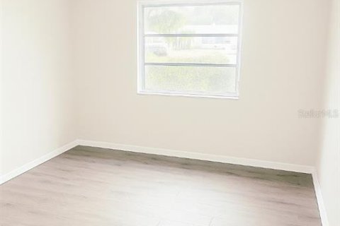 House in Clearwater, Florida 3 bedrooms, 143.72 sq.m. № 1805464 - photo 16