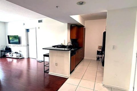 Copropriété à louer à Aventura, Floride: 2 chambres, 99.03 m2 № 2385094 - photo 3