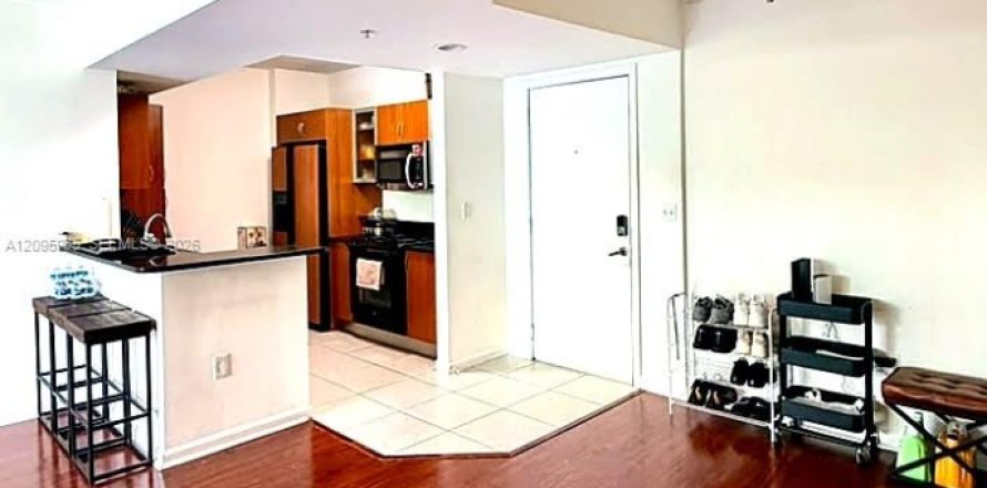 Condo à Aventura, Floride, 2 chambres  № 2385094