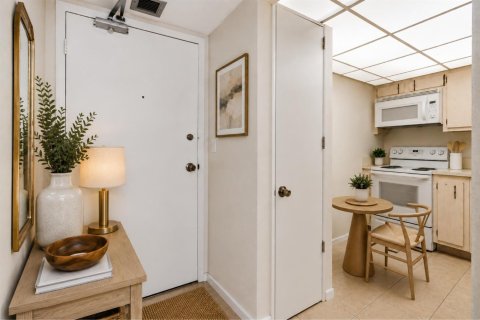 Condo in South Palm Beach, Florida, 2 bedrooms  № 2191113 - photo 7
