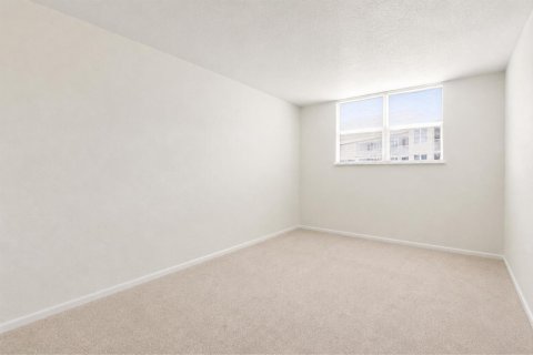 Condo in South Palm Beach, Florida, 2 bedrooms  № 2191113 - photo 26