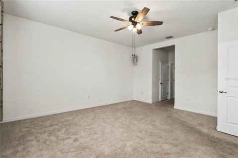 House in Ocala, Florida 4 bedrooms, 189.43 sq.m. № 2277838 - photo 20
