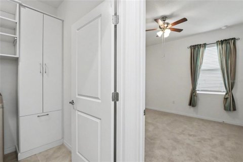 House in Ocala, Florida 4 bedrooms, 189.43 sq.m. № 2277838 - photo 25
