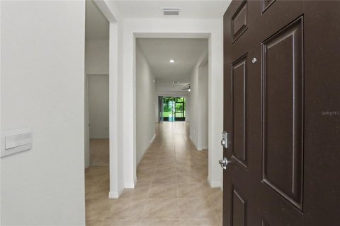 House in Ocala, Florida 4 bedrooms, 189.43 sq.m. № 2277838 - photo 4
