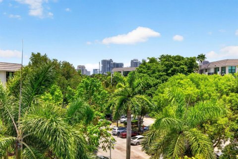 Condo in Fort Lauderdale, Florida, 2 bedrooms  № 2191687 - photo 19