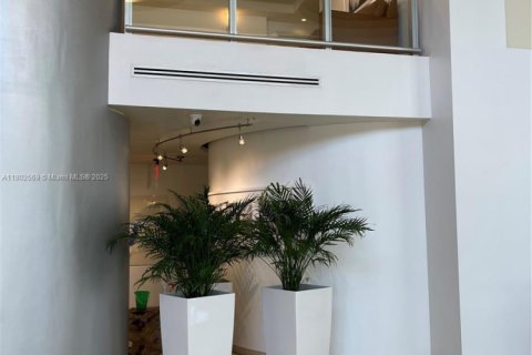 Купить кондоминиум в Халландейл-Бич, Флорида 2 спальни, 117.06м2, № 2002480 - фото 22