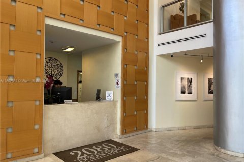 Купить кондоминиум в Халландейл-Бич, Флорида 2 спальни, 117.06м2, № 2002480 - фото 23