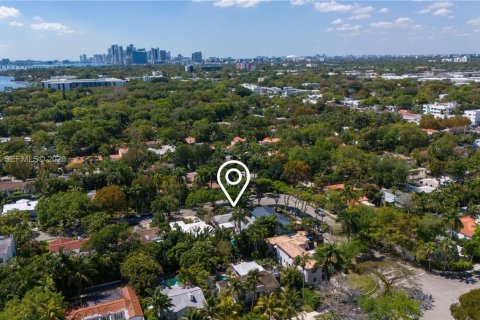 Casa en venta en Miami, Florida, 3 dormitorios, 140.65 m2 № 2057341 - foto 3
