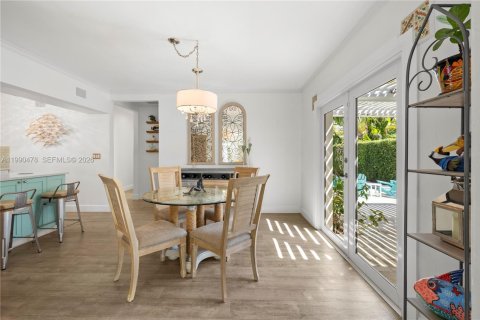 Casa en venta en Miami, Florida, 3 dormitorios, 140.65 m2 № 2057341 - foto 10