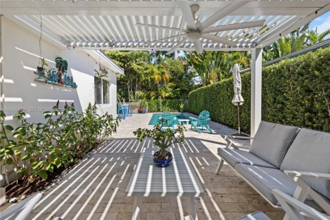 Casa en venta en Miami, Florida, 3 dormitorios, 140.65 m2 № 2057341 - foto 27