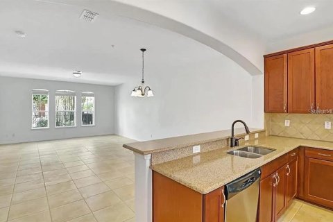 Touwnhouse à louer à Orlando, Floride: 3 chambres, 171.03 m2 № 2284969 - photo 4