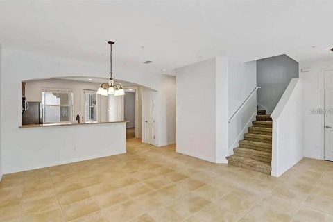 Touwnhouse à louer à Orlando, Floride: 3 chambres, 171.03 m2 № 2284969 - photo 2