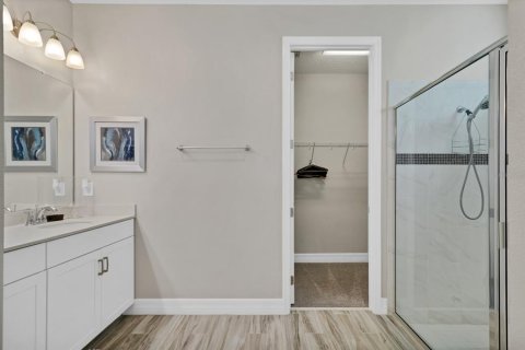 Casa en venta en Kissimmee, Florida, 9 dormitorios, 405.33 m2 № 1631003 - foto 20