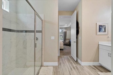 Casa en venta en Kissimmee, Florida, 9 dormitorios, 405.33 m2 № 1631003 - foto 19