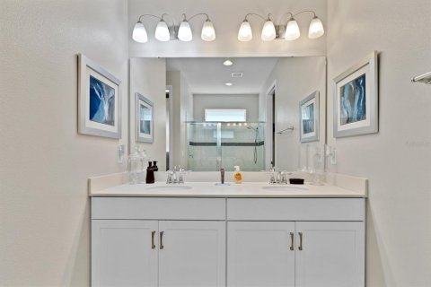 Casa en venta en Kissimmee, Florida, 9 dormitorios, 405.33 m2 № 1631003 - foto 21