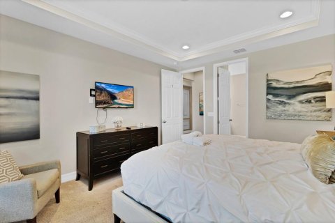 Casa en venta en Kissimmee, Florida, 9 dormitorios, 405.33 m2 № 1631003 - foto 18