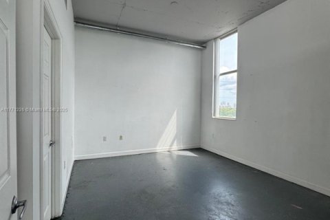 Condo in Hollywood, Florida, 2 bedrooms  № 1700627 - photo 12