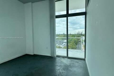 Condo in Hollywood, Florida, 2 bedrooms  № 1700627 - photo 13