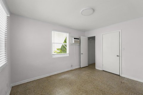 Propiedad comercial en venta en West Palm Beach, Florida, 107.02 m2 № 2168069 - foto 6