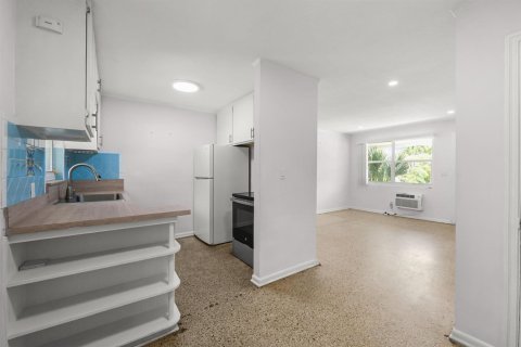 Propiedad comercial en venta en West Palm Beach, Florida, 107.02 m2 № 2168069 - foto 9