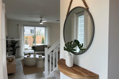 Touwnhouse à louer à Homestead, Floride: 4 chambres, 167.6 m2 № 2001434 - photo 16