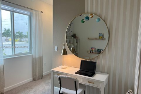 Touwnhouse à louer à Homestead, Floride: 4 chambres, 167.6 m2 № 2001434 - photo 25