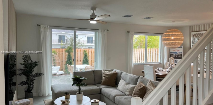 Touwnhouse à Homestead, Floride 4 chambres, 167.6 m2 № 2001434