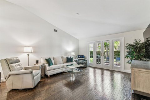 Villa ou maison à louer à Tampa, Floride: 4 chambres, 217.02 m2 № 2115380 - photo 11