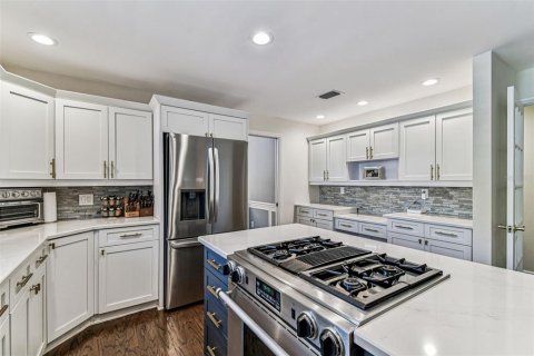 Villa ou maison à louer à Tampa, Floride: 4 chambres, 217.02 m2 № 2115380 - photo 10