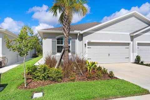 House in Plant City, Florida 3 bedrooms, 140.56 sq.m. № 1886813 - photo 2