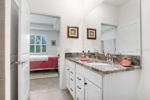 House in Plant City, Florida 3 bedrooms, 140.56 sq.m. № 1886813 - photo 18