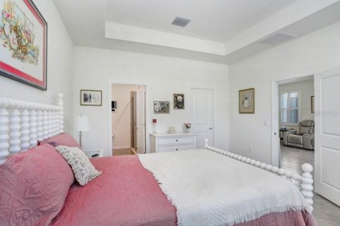 House in Plant City, Florida 3 bedrooms, 140.56 sq.m. № 1886813 - photo 15