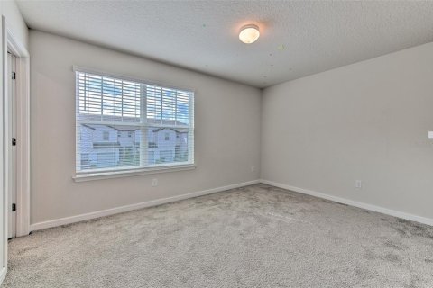 Townhouse in Land O' Lakes, Florida 3 bedrooms, 168.9 sq.m. № 2155987 - photo 30