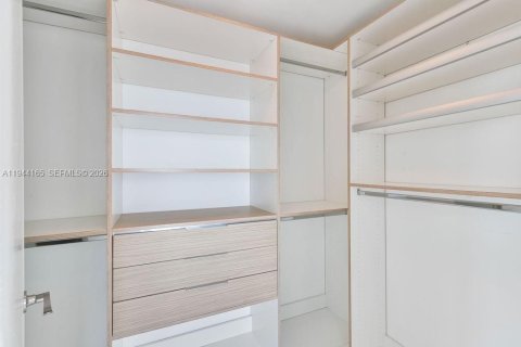 Copropriété à vendre à Miami, Floride: 3 chambres, 166.76 m2 № 2001027 - photo 29