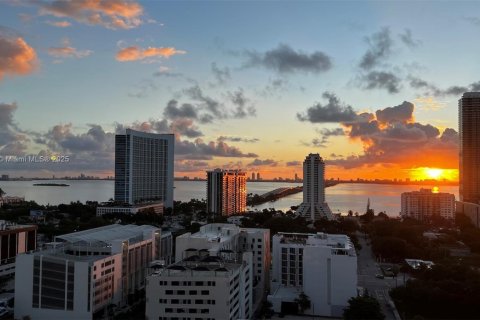 Studio in the Condo in Miami, Florida  № 1961955 - photo 5
