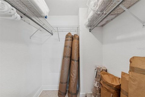 Condo in Saint Petersburg, Florida, 2 bedrooms  № 1816744 - photo 21