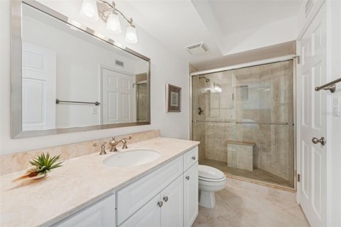 Condo in Saint Petersburg, Florida, 2 bedrooms  № 1816744 - photo 28