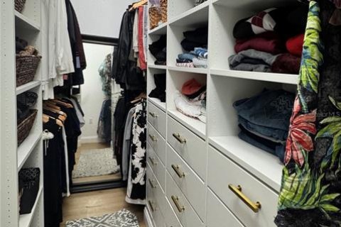 Купить виллу или дом в Сент-Питерсберг, Флорида 9 комнат, 209.49м2, № 2091846 - фото 17