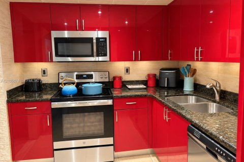 Copropriété à vendre à Aventura, Floride: 1 chambre, 91.97 m2 № 2414543 - photo 11