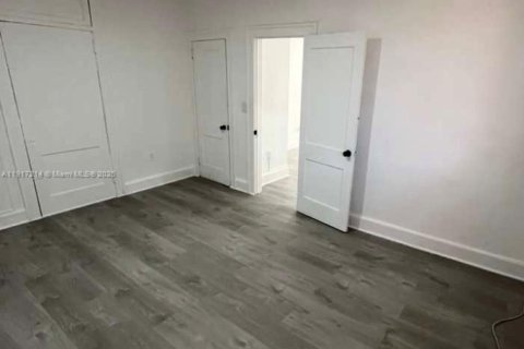 Villa ou maison à louer à Miami, Floride: 2 chambres № 1974301 - photo 9