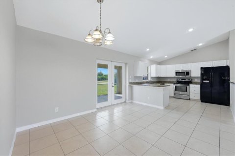 Купить виллу или дом в Энглвуд, Флорида 7 комнат, 146.6м2, № 2398730 - фото 10