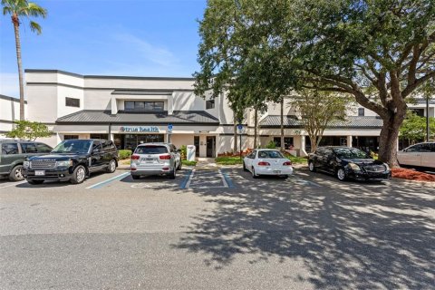 Immobilier commercial à louer à Orlando, Floride: 5505.95 m2 № 1832966 - photo 17