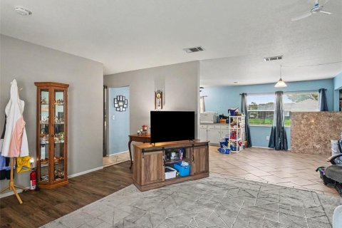 Casa en venta en North Port, Florida, 3 dormitorios, 122.54 m2 № 2207094 - foto 8
