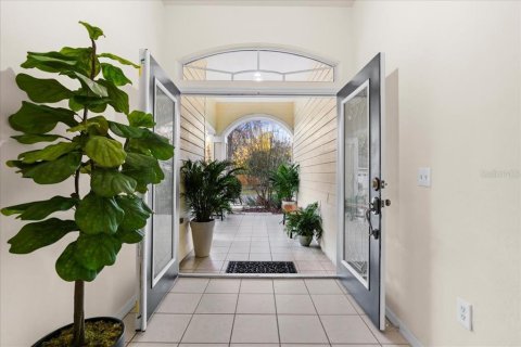 House in Gainesville, Florida 4 bedrooms, 210.61 sq.m. № 2119516 - photo 3