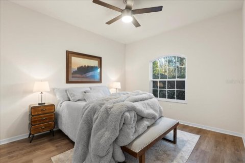 House in Gainesville, Florida 4 bedrooms, 210.61 sq.m. № 2119516 - photo 17