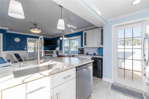 Casa en venta en Bradenton Beach, Florida, 2 dormitorios, 74.88 m2 № 2106026 - foto 8