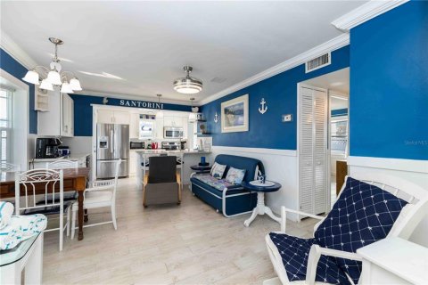 Casa en venta en Bradenton Beach, Florida, 2 dormitorios, 74.88 m2 № 2106026 - foto 4